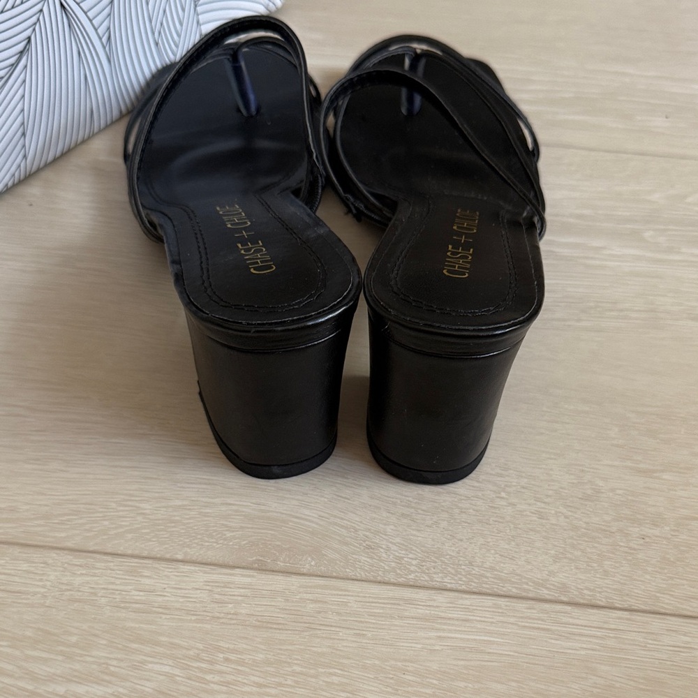 Chase + Chloe Black Strappy Sandals - Picture 5 of 9